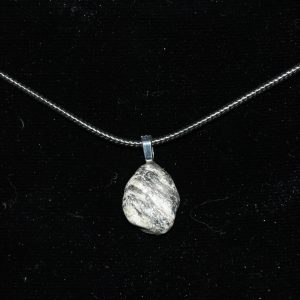 Petite Gneiss Pendant Necklace